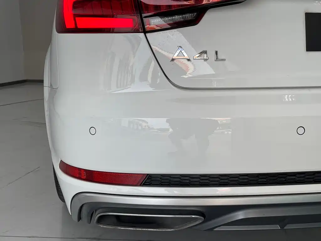 Audi A4L — миниатюра 9