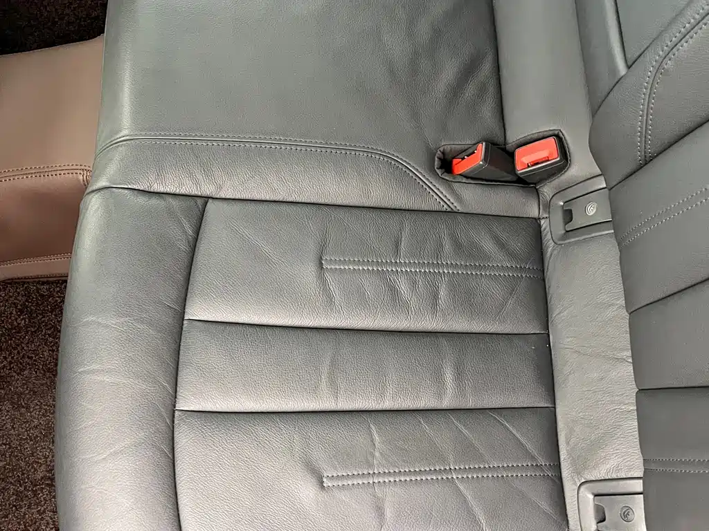 Audi A4L — миниатюра 24