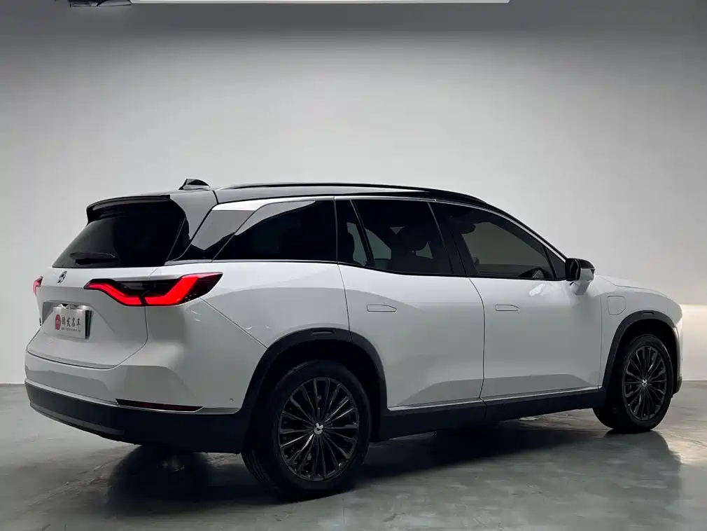NIO ES8 — миниатюра 18