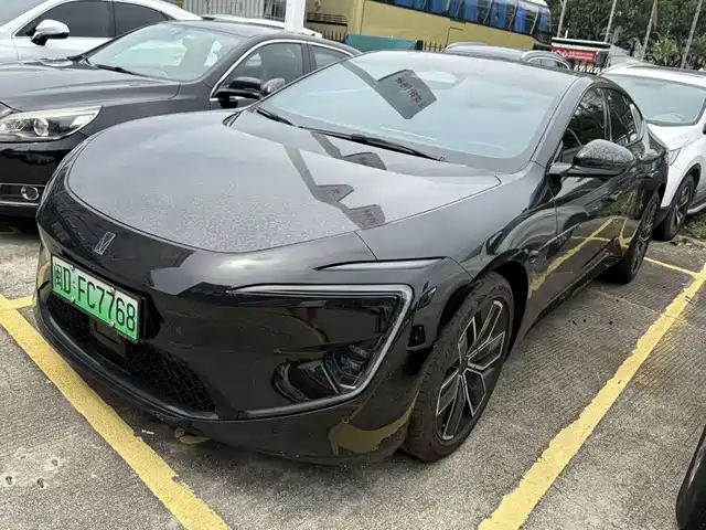 2024 Avatr 12