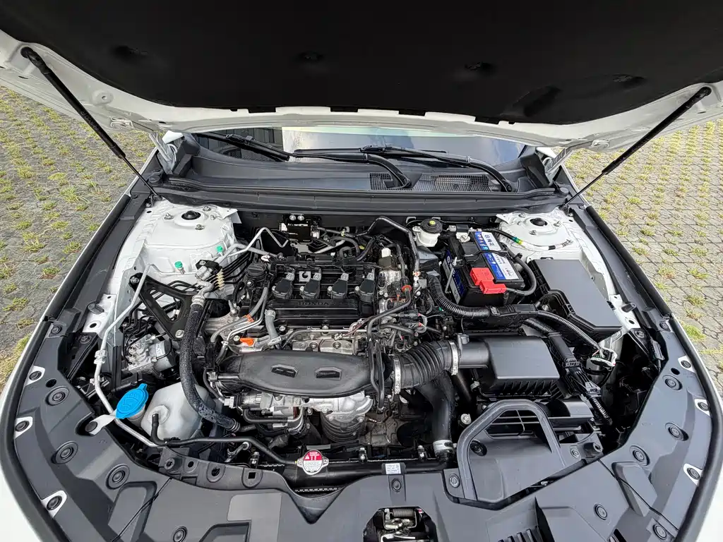 Honda Accord — миниатюра 27