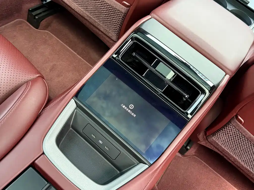 Porsche Panamera — миниатюра 22