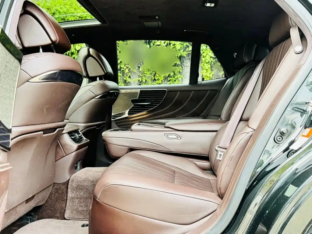 Lexus LS — миниатюра 17