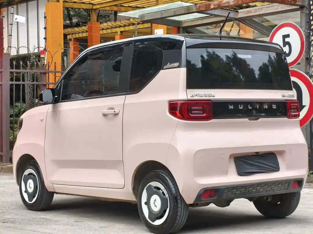 Wuling MINIEV — миниатюра 8