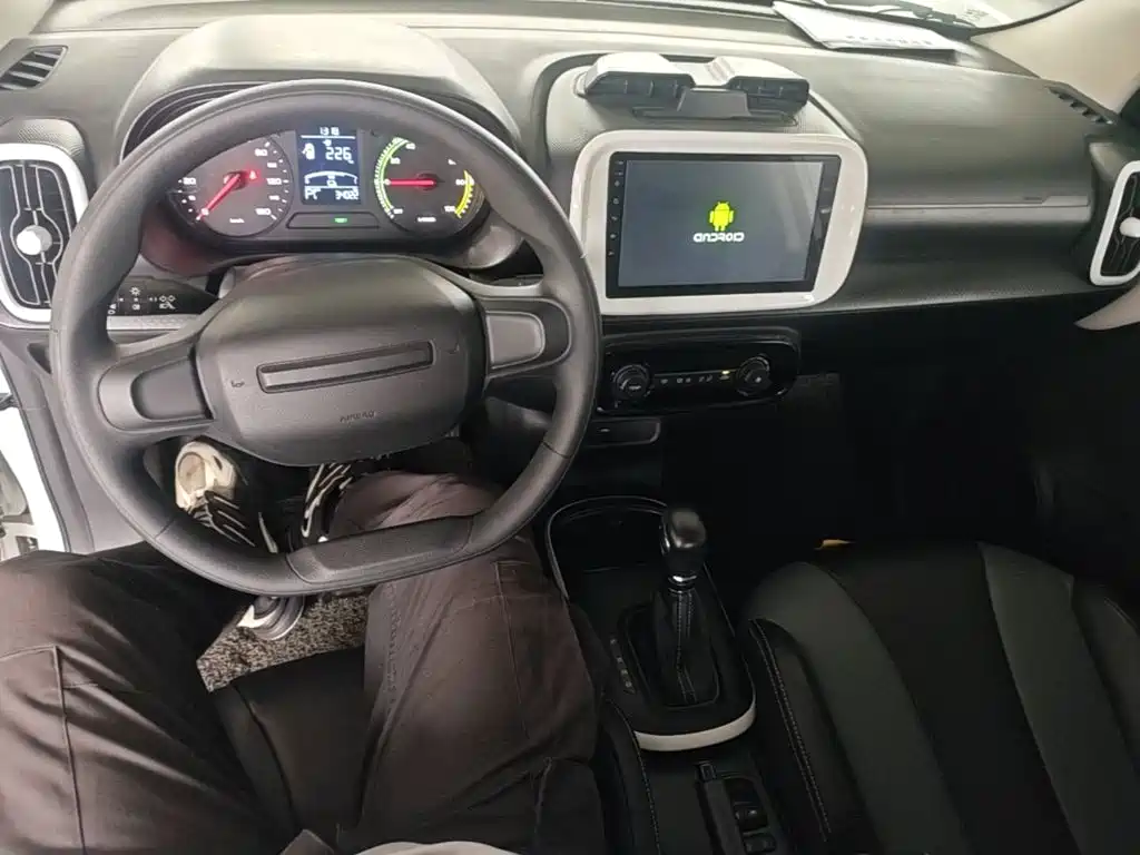 Roewe Clever — миниатюра 10