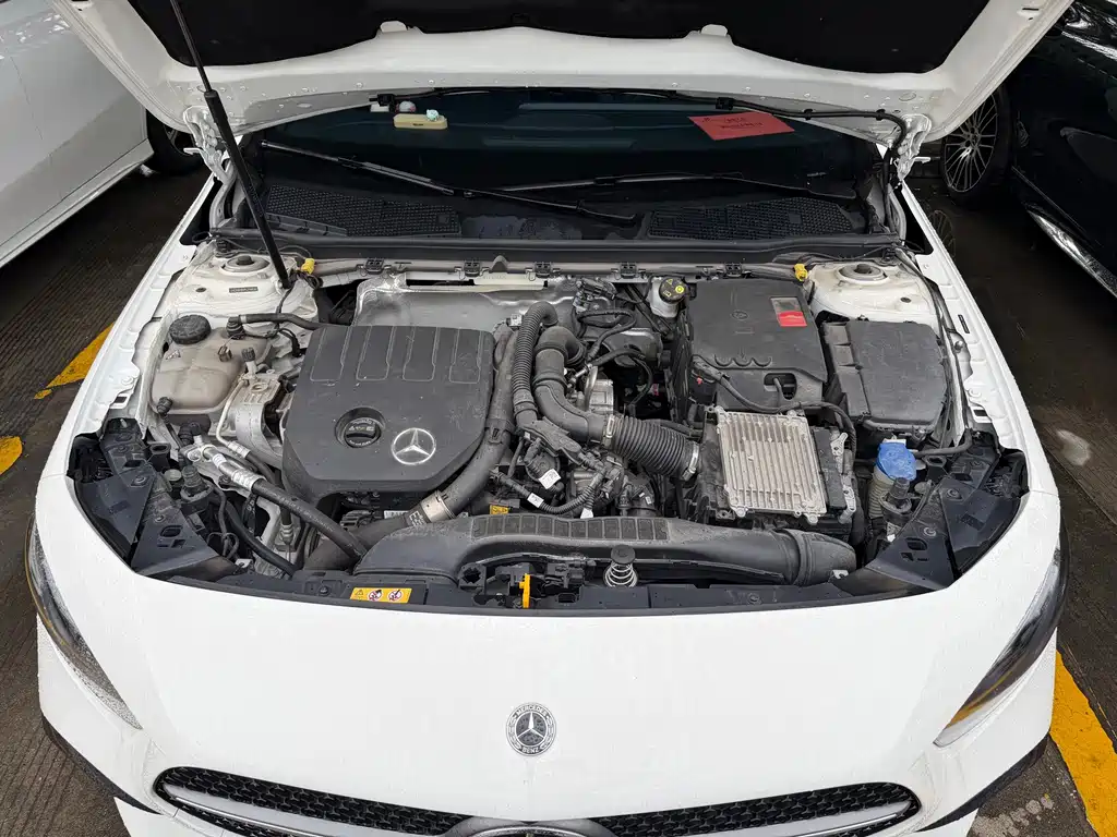 Mercedes-Benz A-Class — миниатюра 6