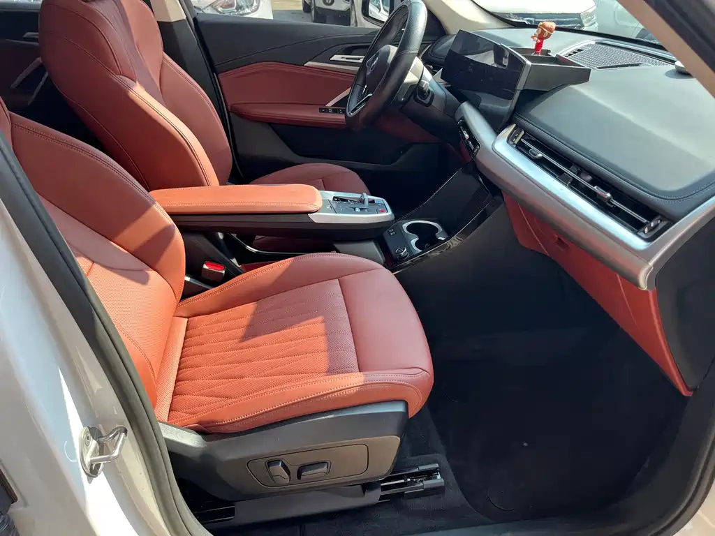 BMW iX1 2025 eDrive25L M Sport