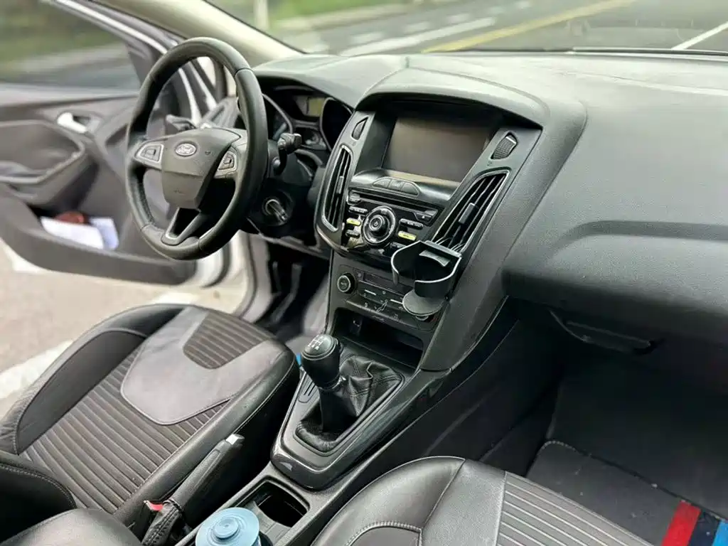 Ford Focus — миниатюра 14