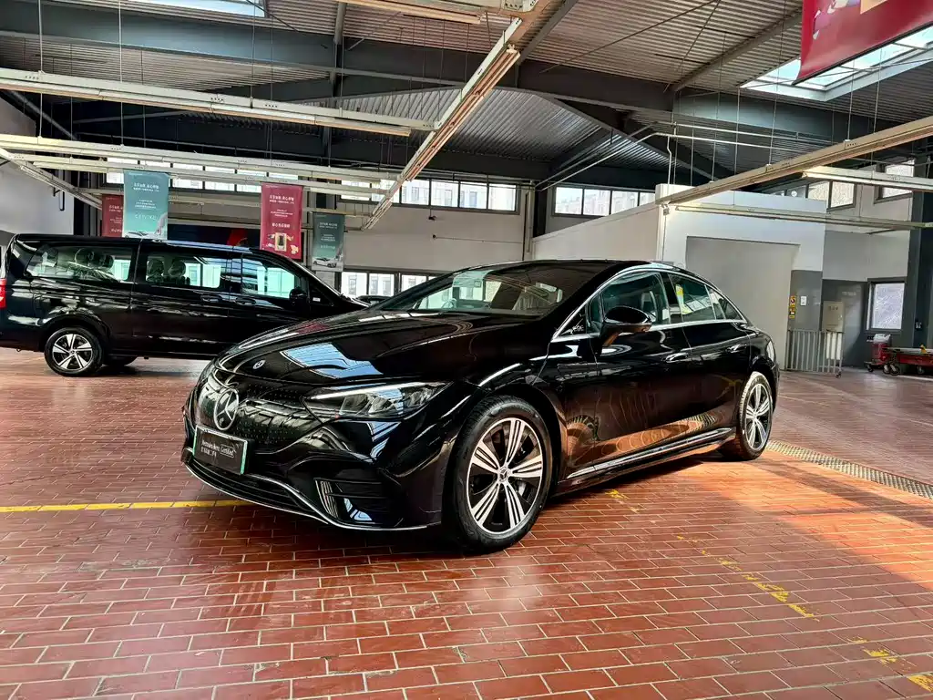 Mercedes-Benz EQE 2025