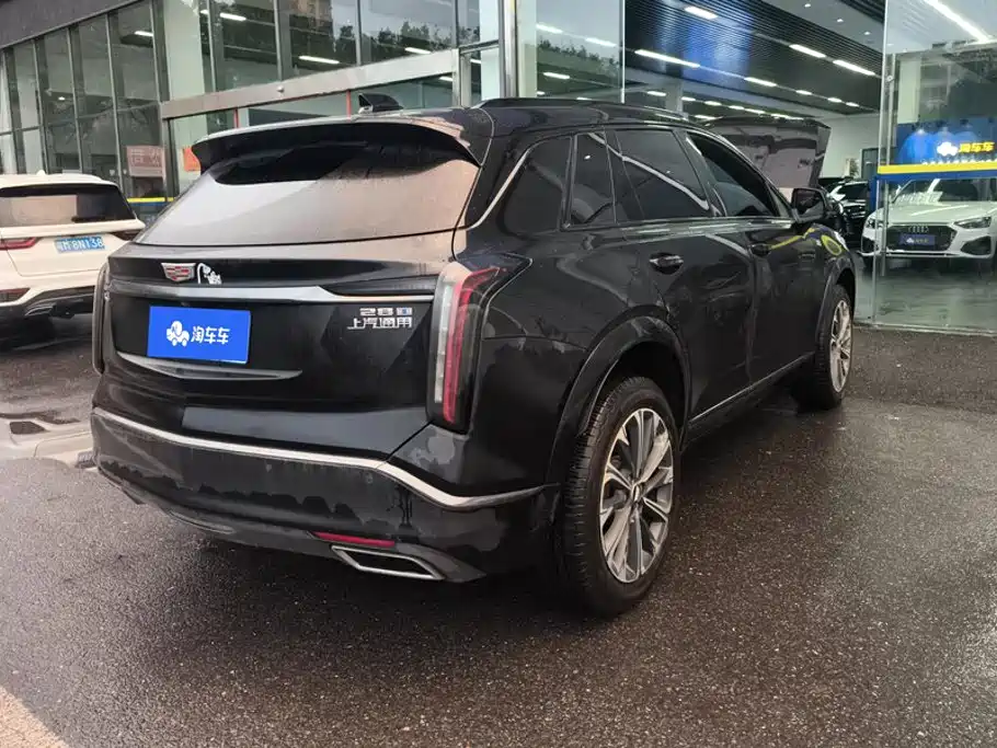 Cadillac XT5 — миниатюра 3
