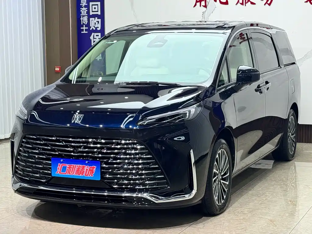 Buick GL8 Hybrid