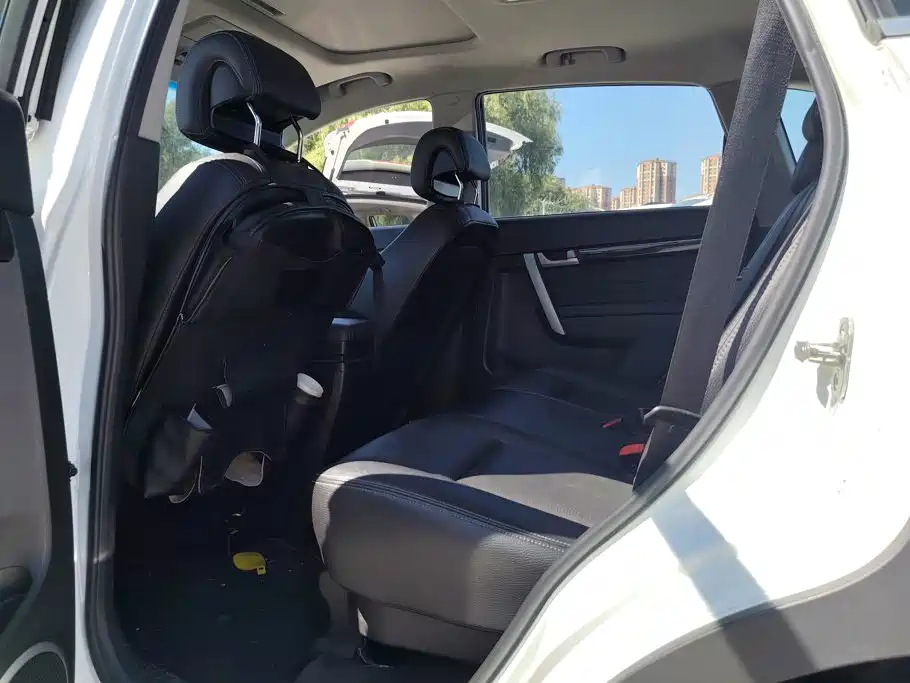 Chevrolet Captiva — миниатюра 11