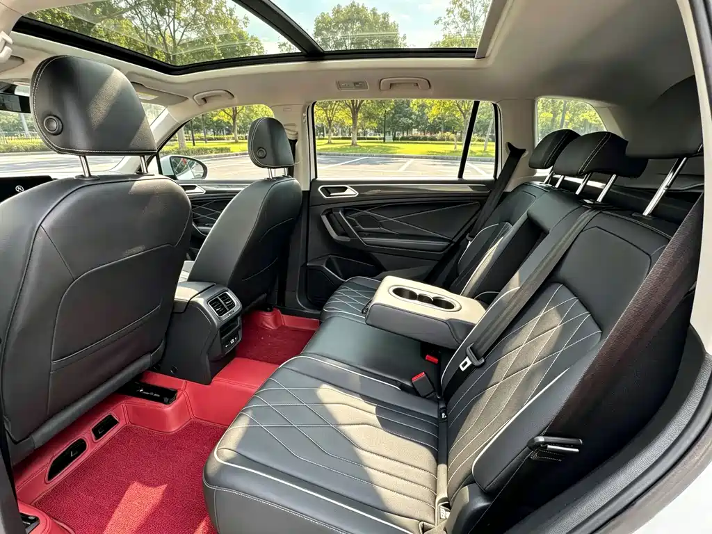 Volkswagen Tiguan L — миниатюра 9