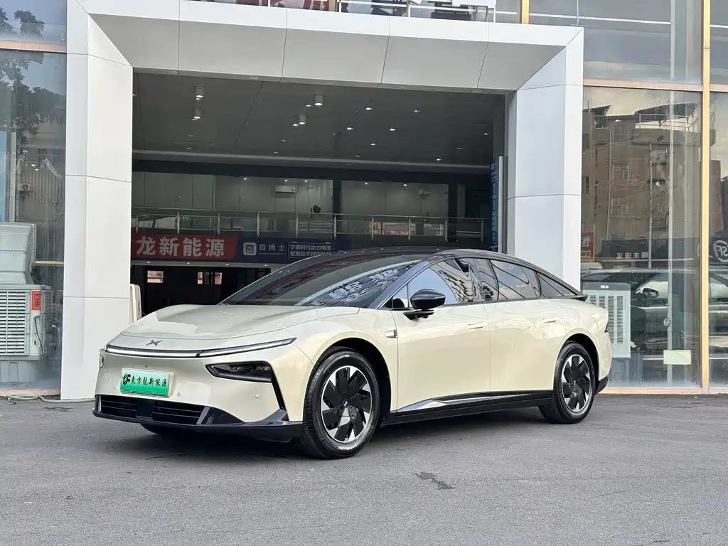 XPeng P7+ — миниатюра 2