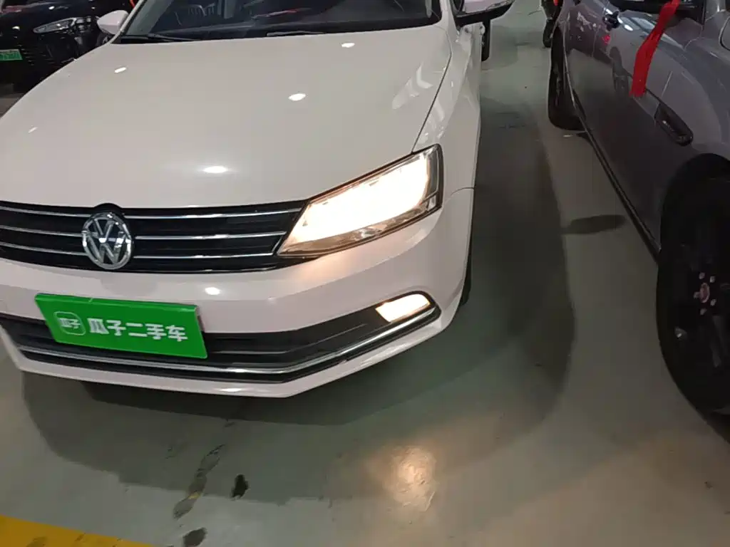 Volkswagen Sagitar — миниатюра 24