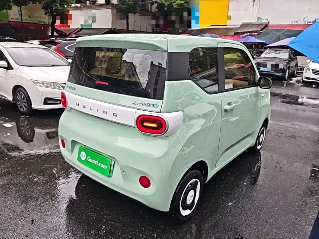Wuling MINIEV — миниатюра 7