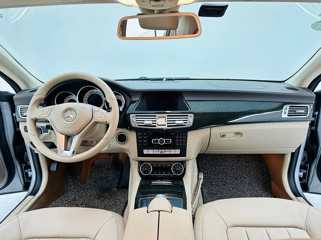 Mercedes-Benz CLS — миниатюра 12
