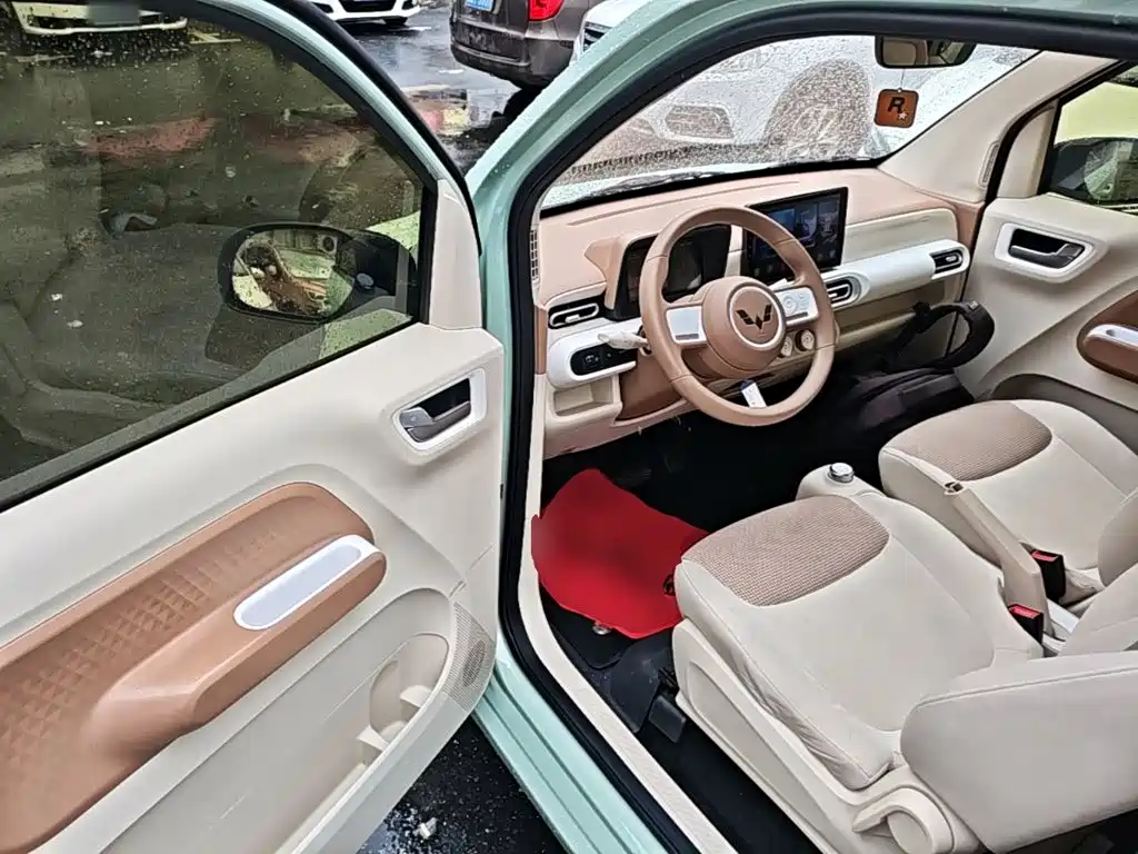 Wuling MINIEV — миниатюра 16