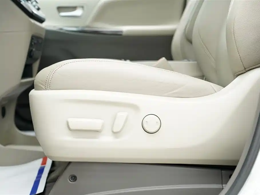 Toyota Sienna 2015 3.5L L