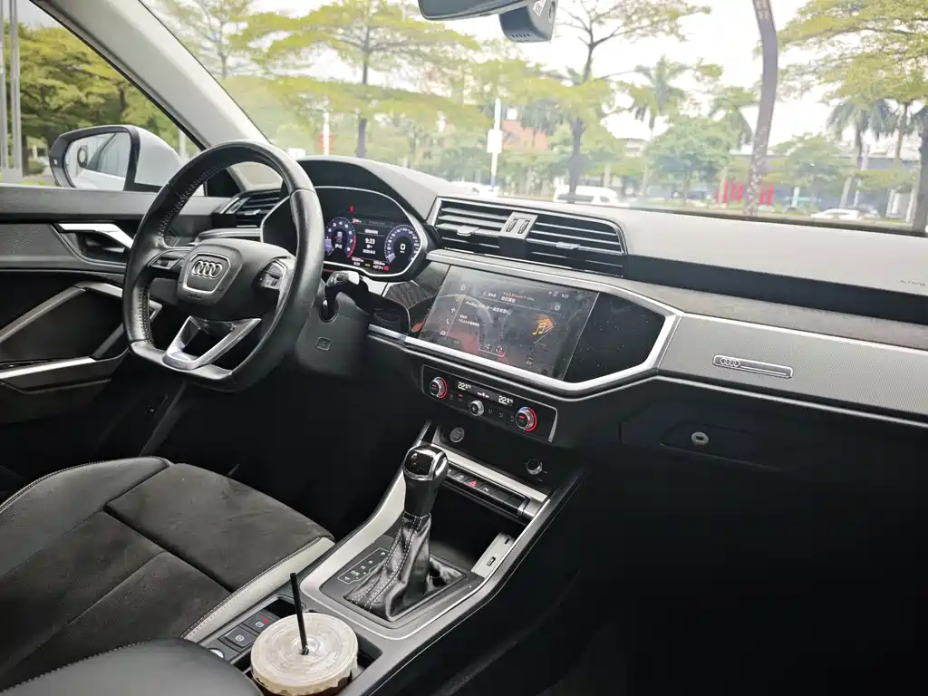Audi Q3 — миниатюра 11