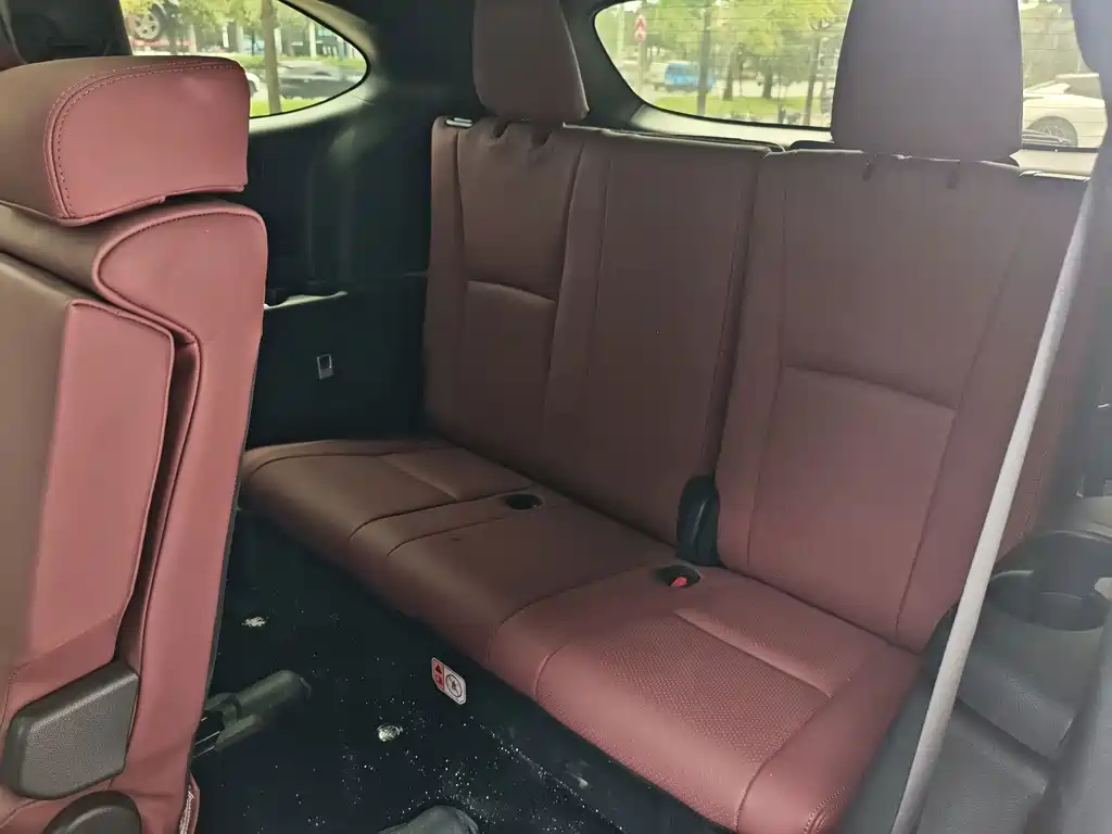 Toyota Crown Kluger — миниатюра 7