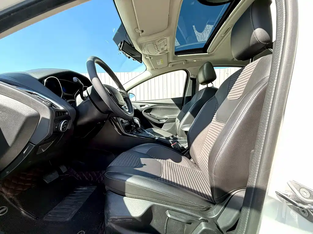 Ford Focus — миниатюра 4