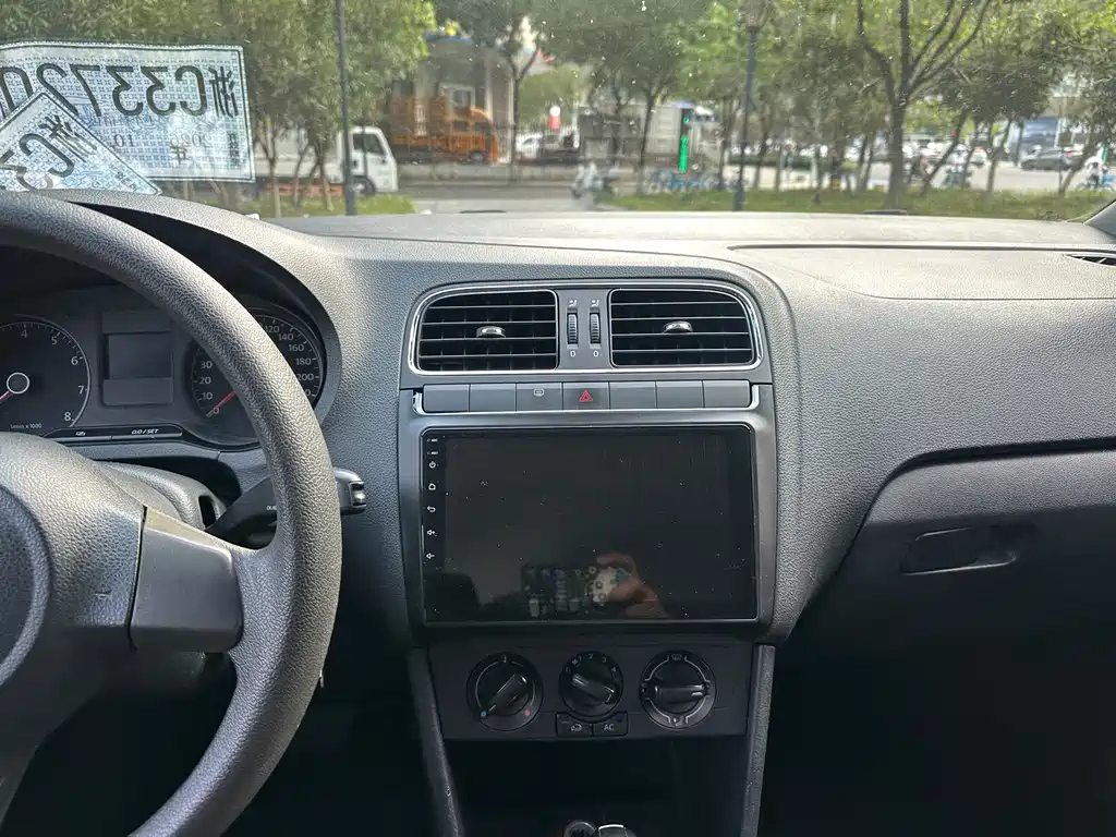 Volkswagen Polo — миниатюра 11