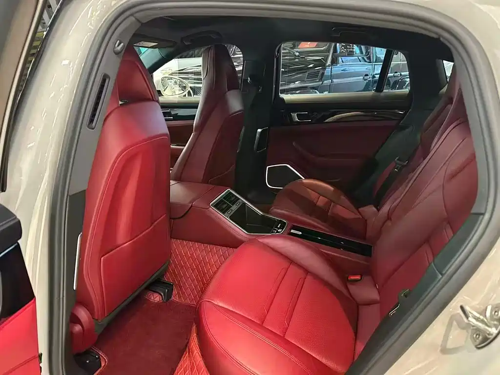 Porsche Panamera — миниатюра 8