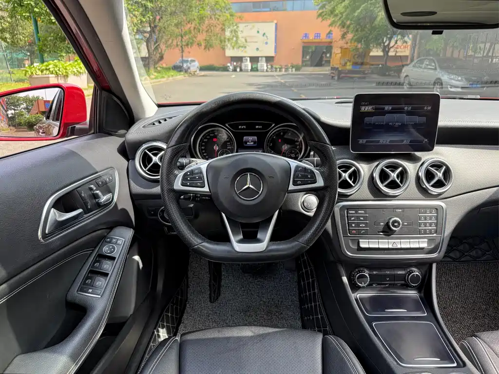 Mercedes-Benz GLA — миниатюра 14