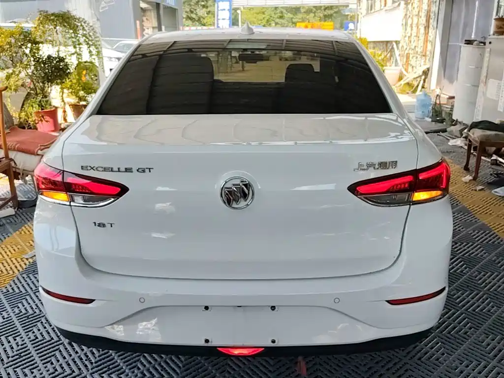 Buick Excelle — миниатюра 6