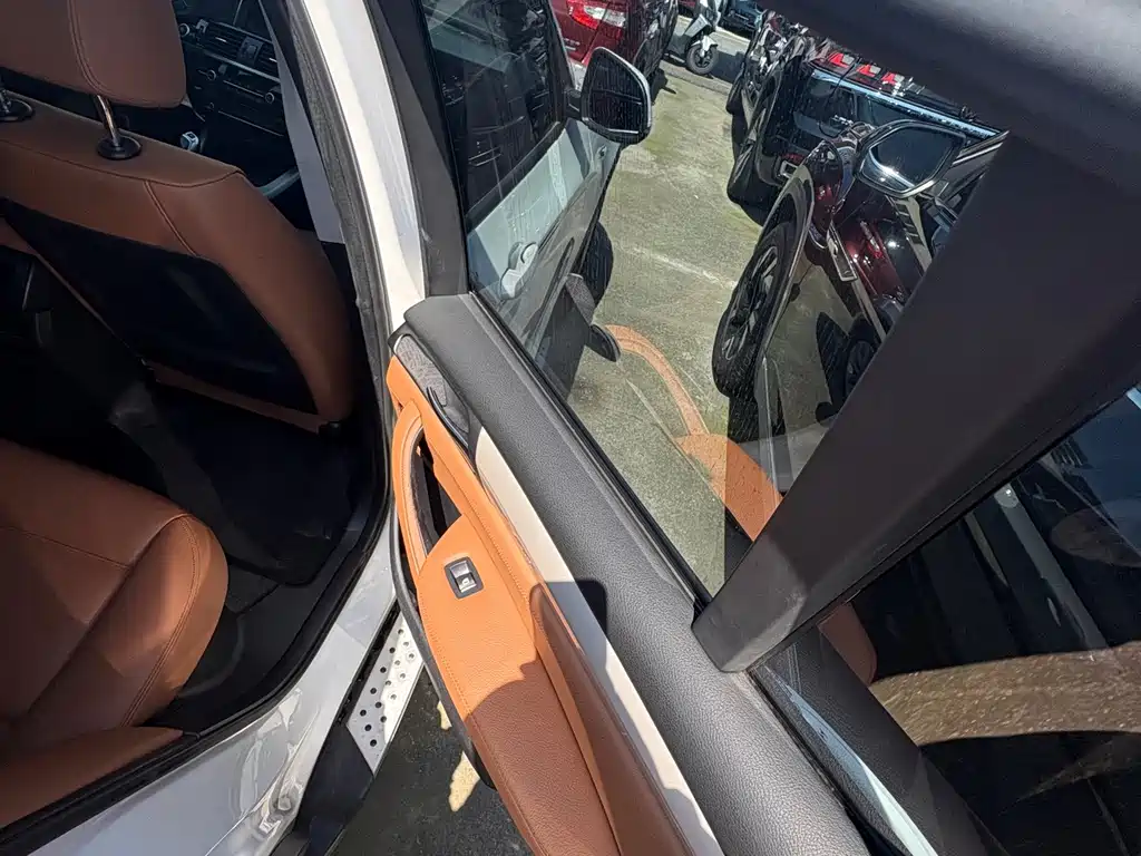 BMW X3 (Import) — миниатюра 12