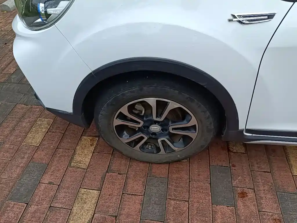 Geely Vision X3 — миниатюра 23