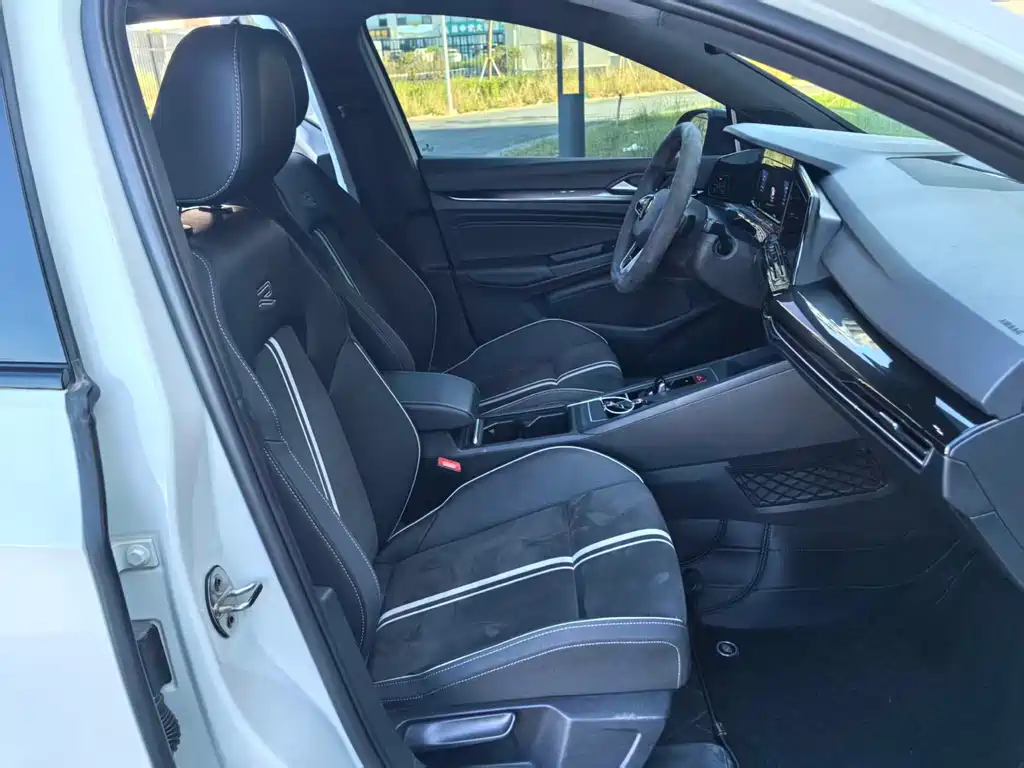 Volkswagen Golf — миниатюра 9