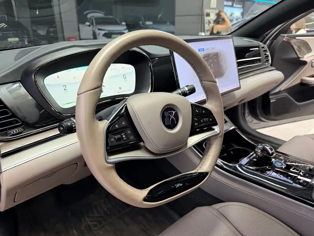 BYD Han — миниатюра 12