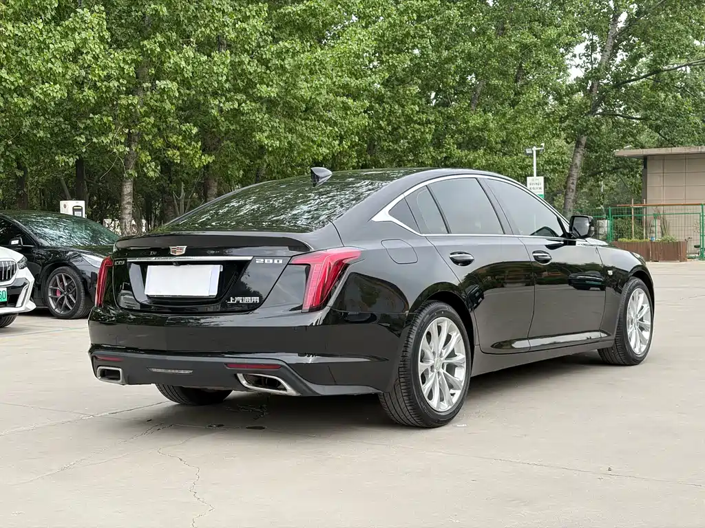 Cadillac CT5 — миниатюра 11