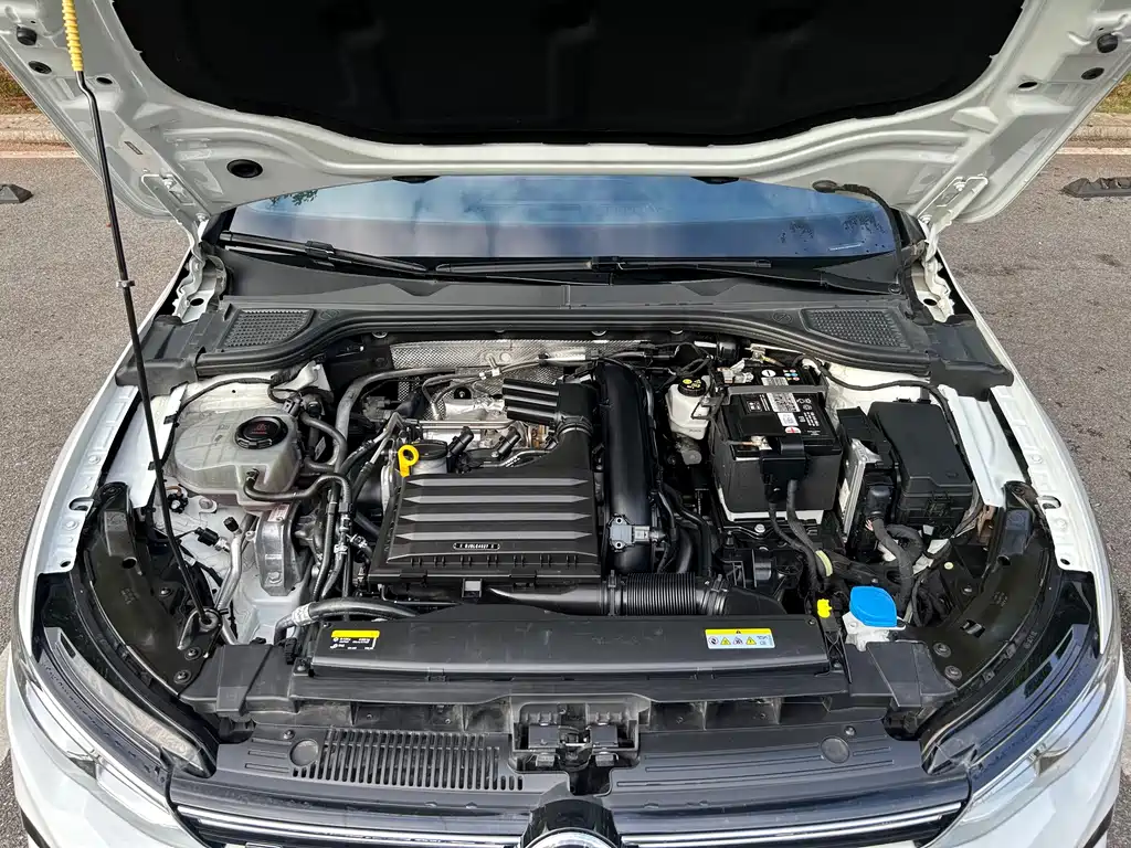 Volkswagen Golf — миниатюра 20