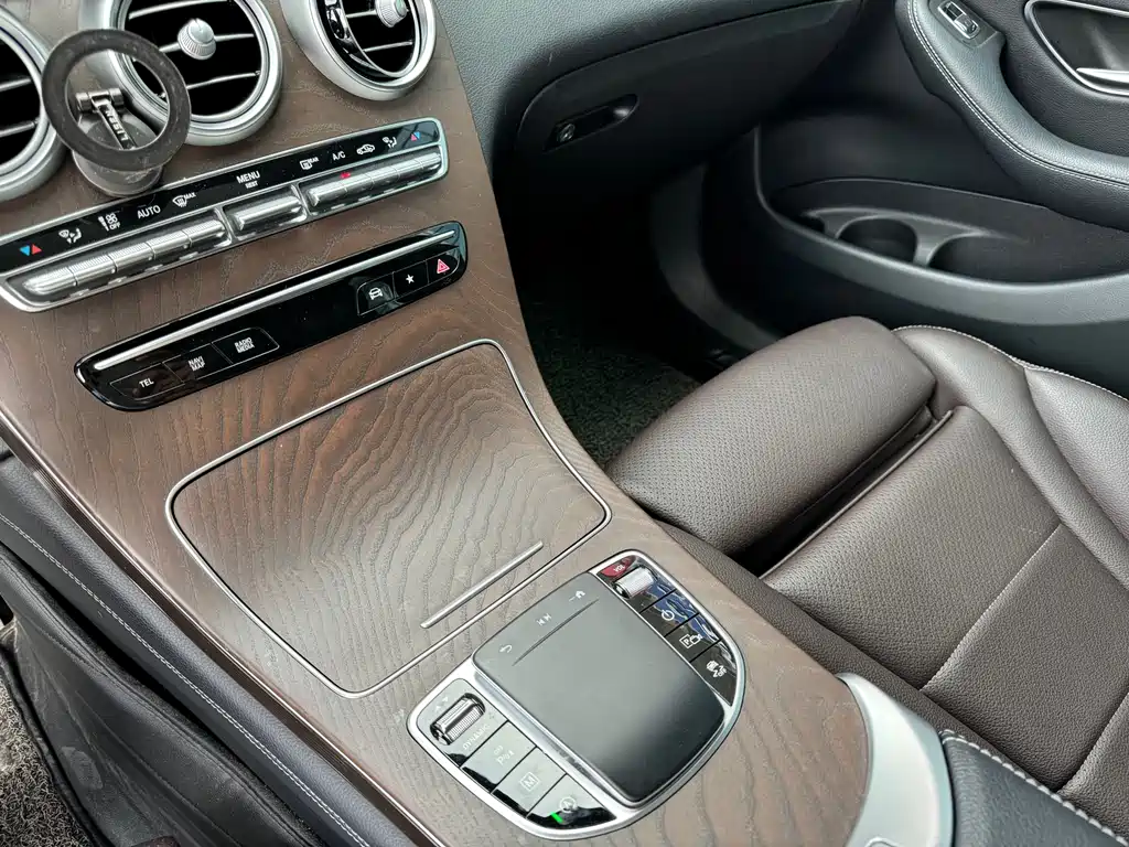 Mercedes-Benz GLC 2021 GLC 260 L 4MATIC Luxury