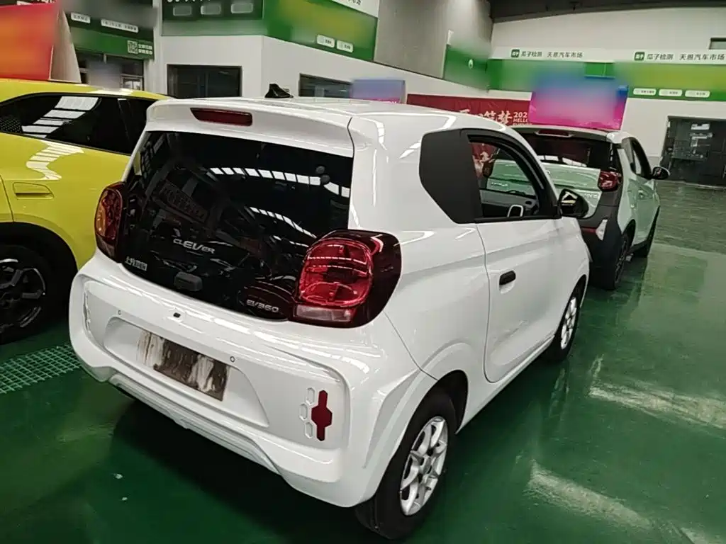 Roewe Clever — миниатюра 7