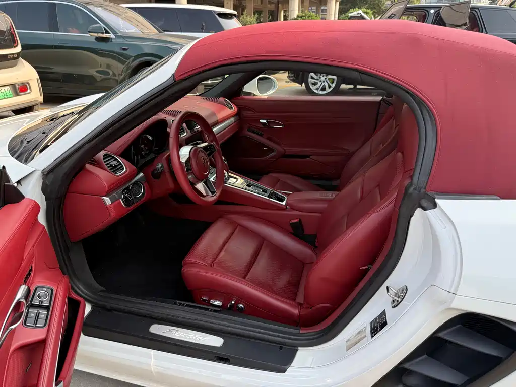 Porsche 718 2016 Boxster 2.0T