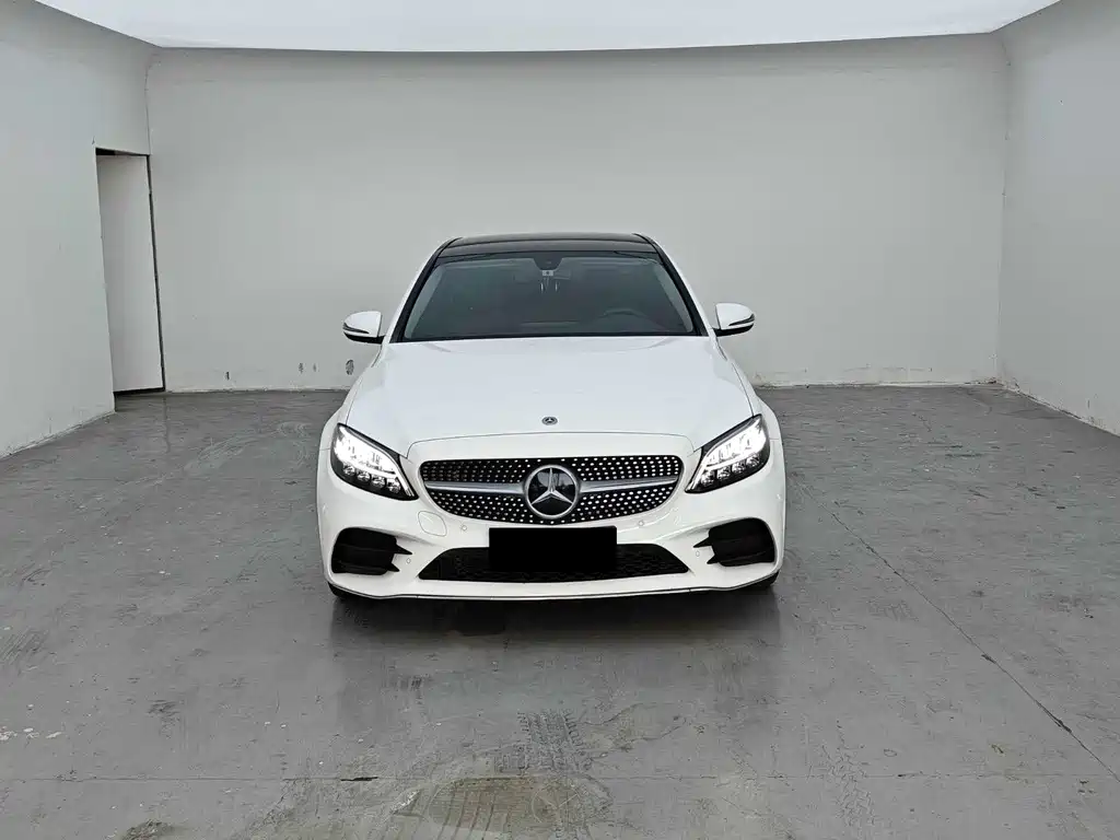 Mercedes-Benz C-Class — миниатюра 2