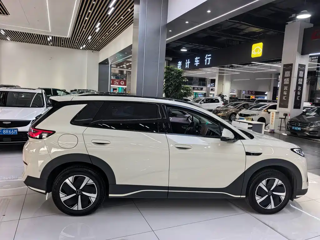 BYD Sealion 05 EV — миниатюра 21