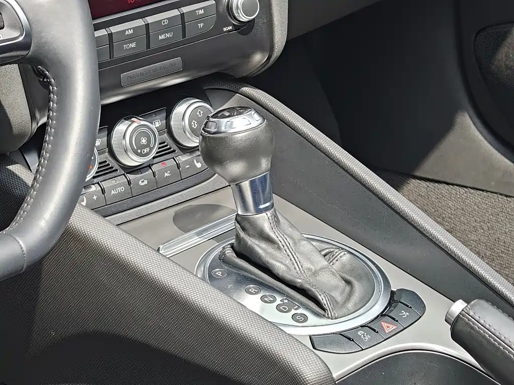 Audi TT — миниатюра 12