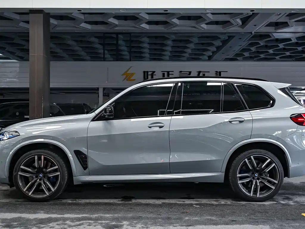 BMW X5 M 2023 X5 M