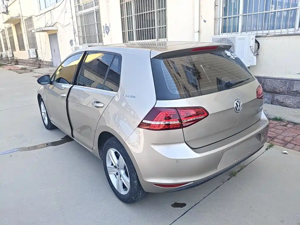 Volkswagen Golf — миниатюра 5