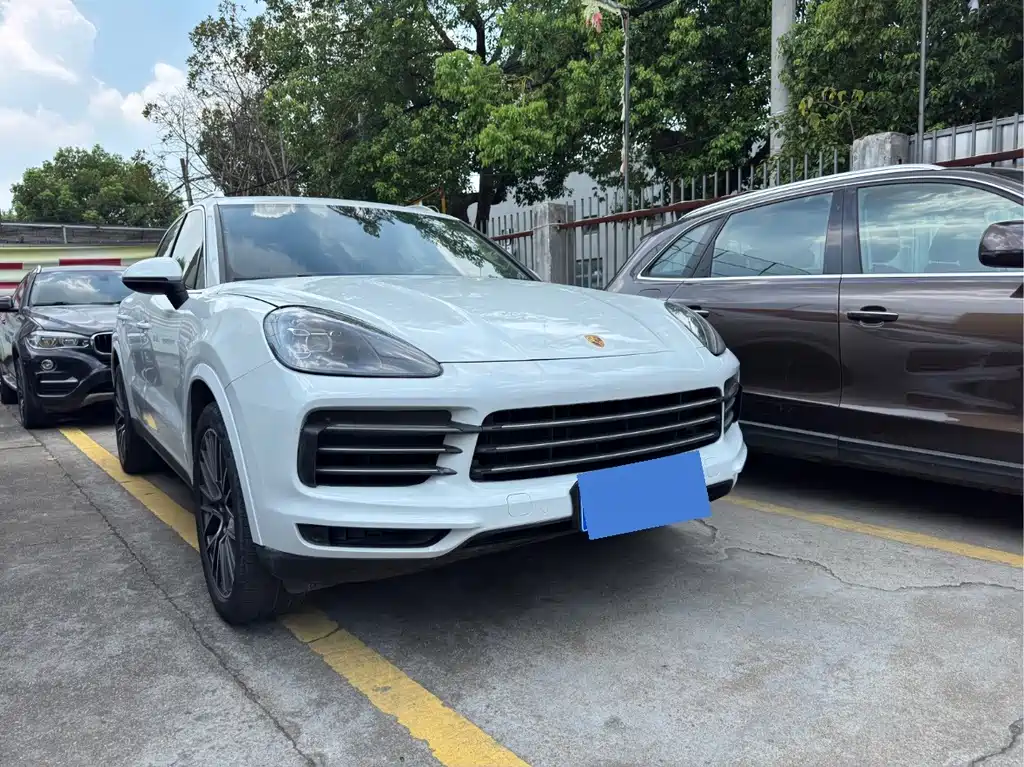 Porsche Cayenne — миниатюра 3