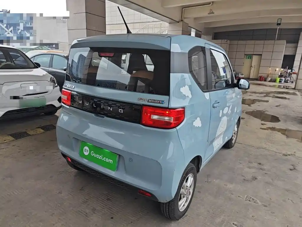Wuling MINIEV — миниатюра 7