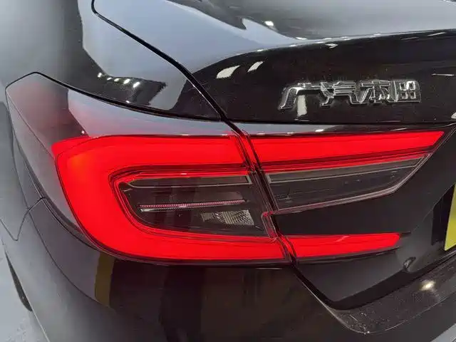 Honda Accord — миниатюра 17