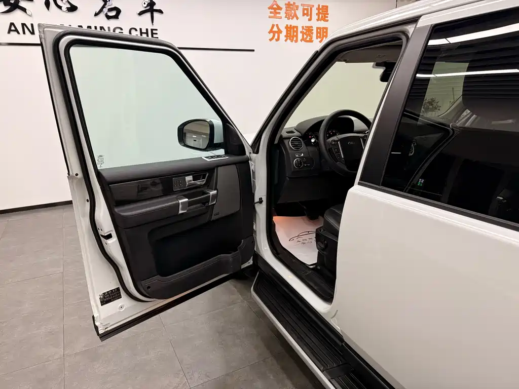 Land Rover Discovery — миниатюра 5