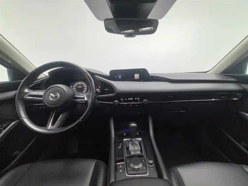 Mazda Mazda3 3 2021 2.0L AT