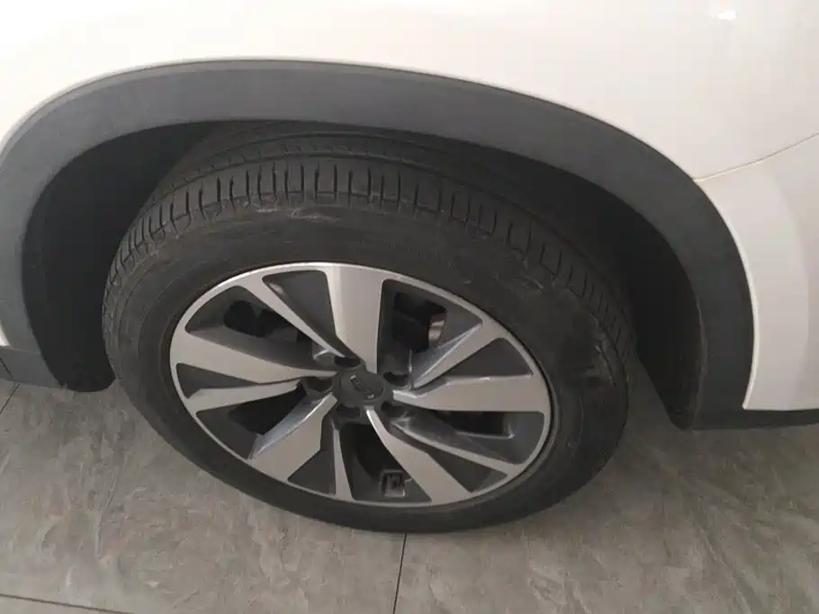 Geely Haoyue — миниатюра 6